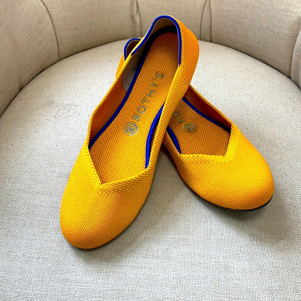 Rare saffron round toe rothy’s in a size 9!